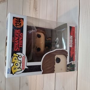 1244 Robin funky pop from stranger things